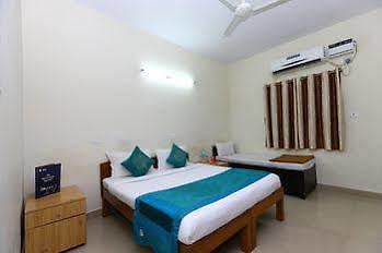 Capital O 10546 Parkway Inn Chennai Exteriör bild